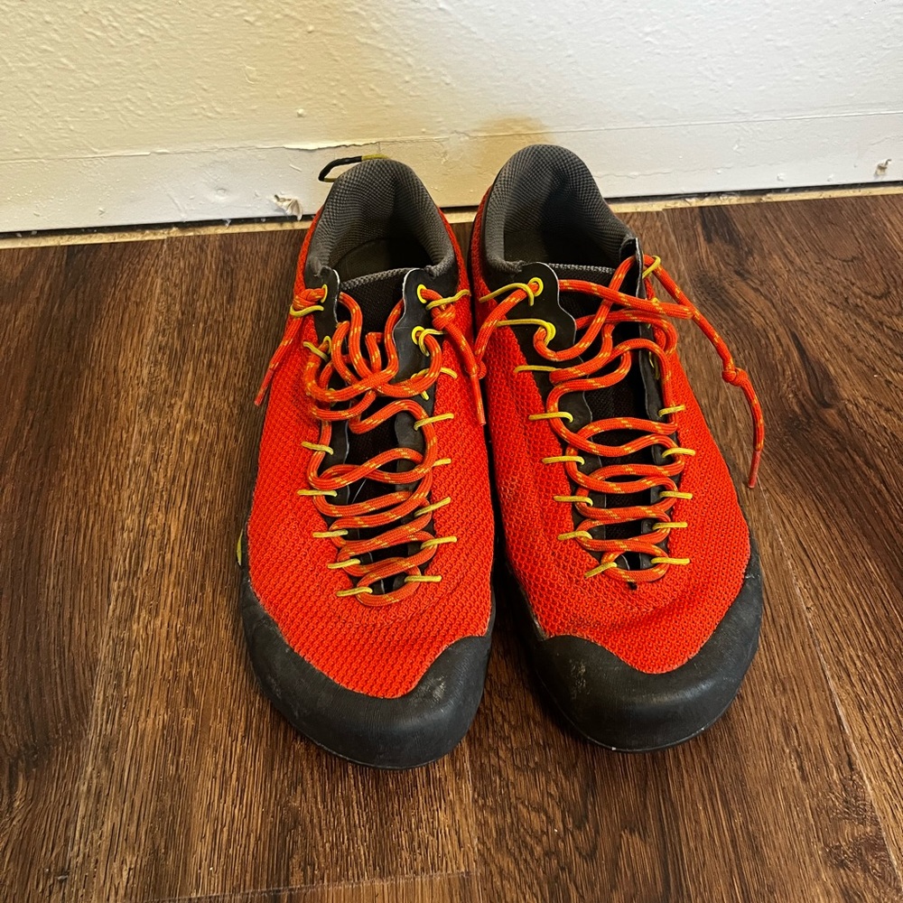 La Sportiva TX3 Orange approach shoes
